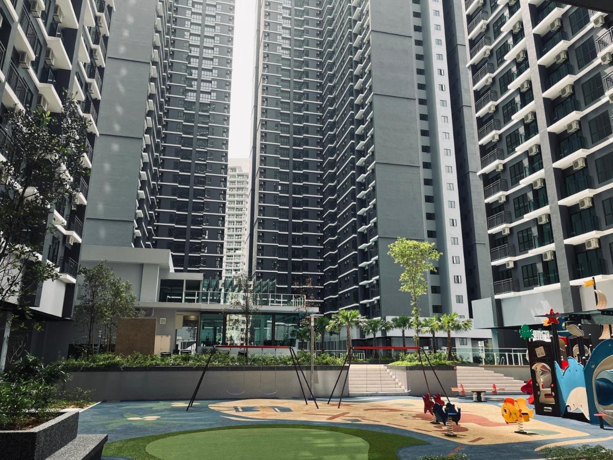 Maxim 2 Bedrooms Mrt Station Cheras Kuala Lumpur Homestay Kültér fotó